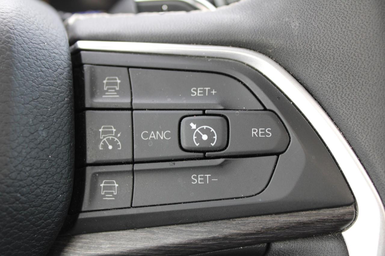 2023 Jeep Grand Cherokee L Limited 4x4 - Photo #18