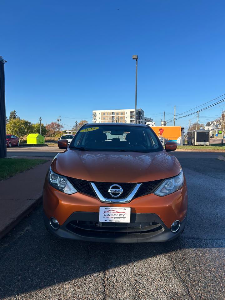 2018 Nissan Qashqai S - Photo #2