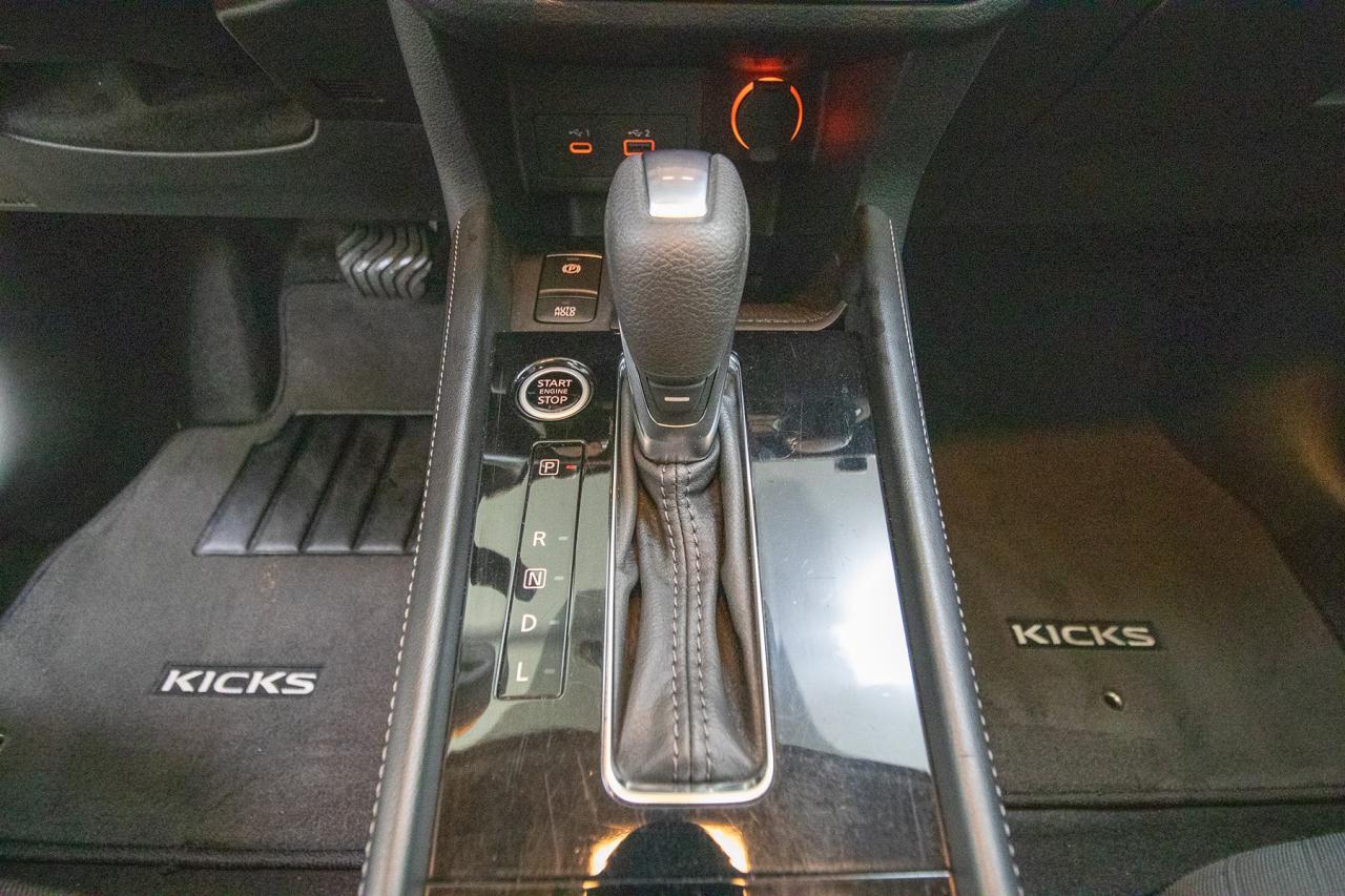 2024 Nissan Kicks SV Photo5