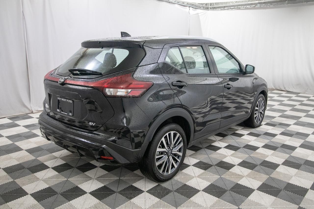2024 Nissan Kicks SV Photo5