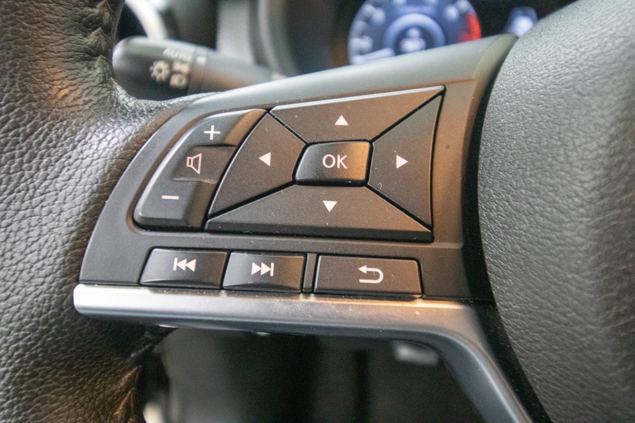 2024 Nissan Kicks SV Photo5