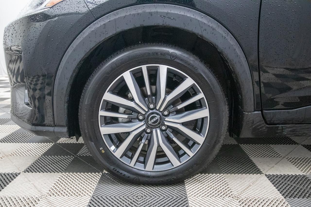 2024 Nissan Kicks SV Photo5