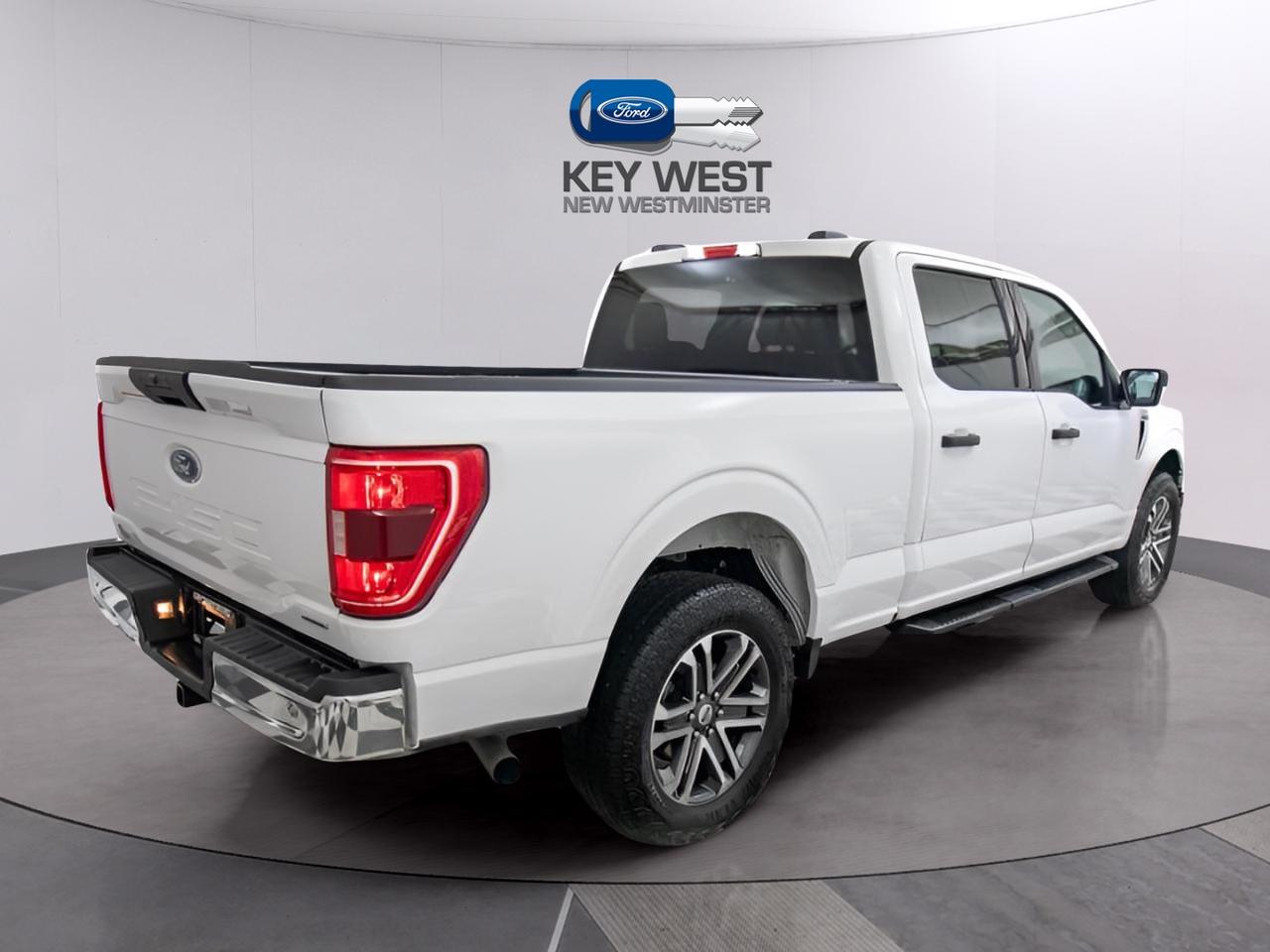 2023 Ford F-150 XLT 4WD SuperCrew 6.5' Box Photo4