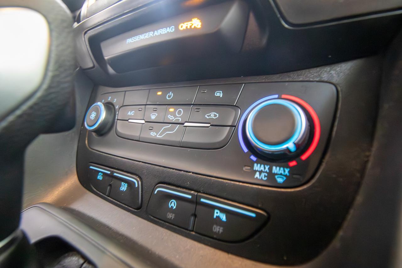 2020 Ford Transit Connect XLT w/Dual Sliding Doors Photo5