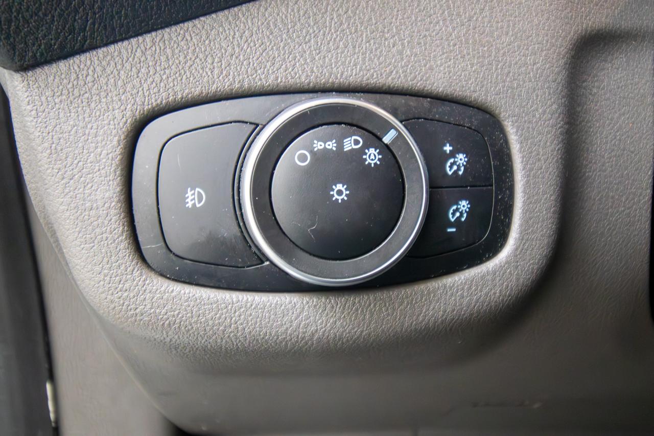 2020 Ford Transit Connect XLT w/Dual Sliding Doors Photo5