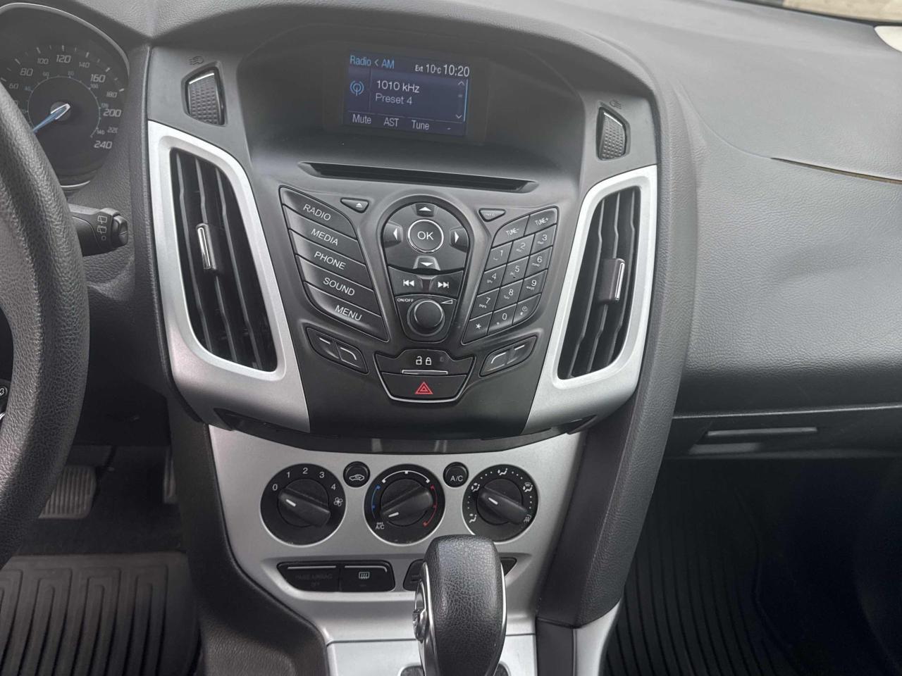 2014 Ford Focus 5dr HB - Photo #3