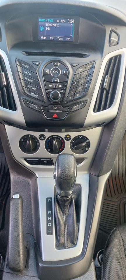 2014 Ford Focus 5dr HB Photo