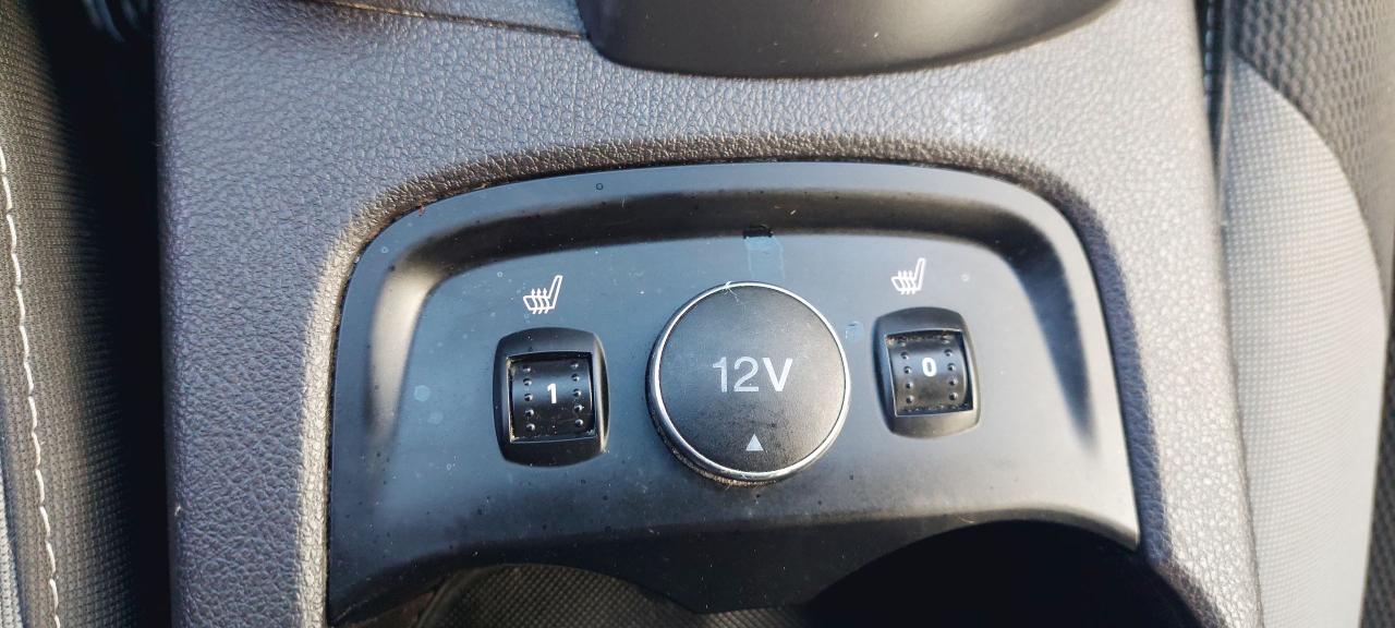 2014 Ford Focus 5dr HB Photo