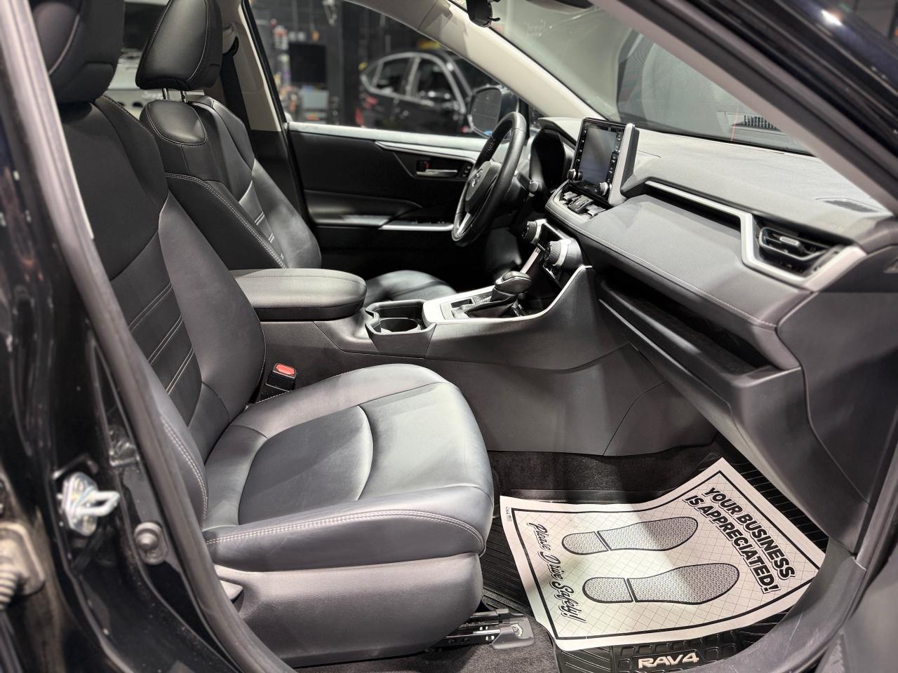 2020 Toyota RAV4 XLE AWD - Photo #12