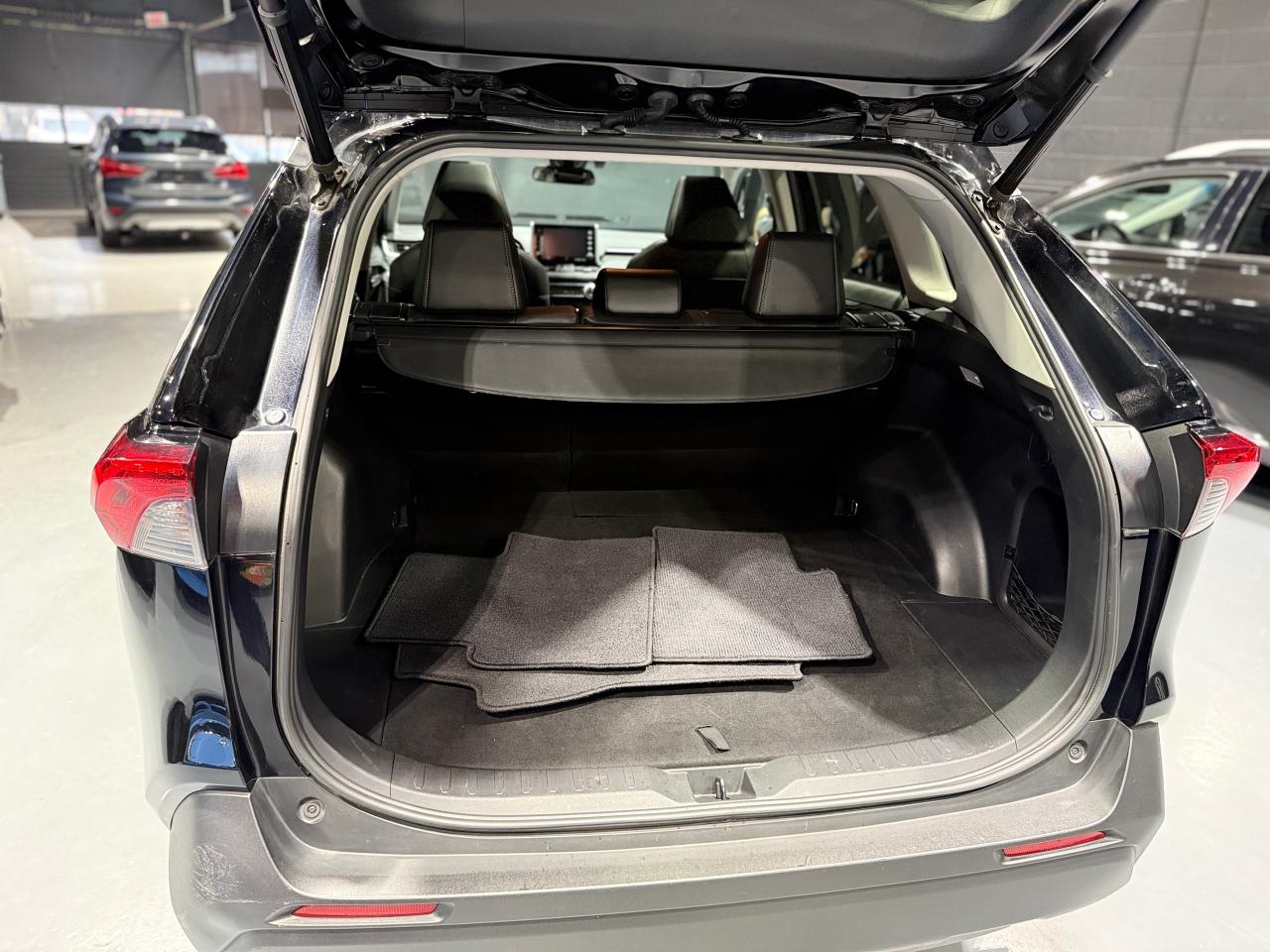 2020 Toyota RAV4 XLE AWD - Photo #6