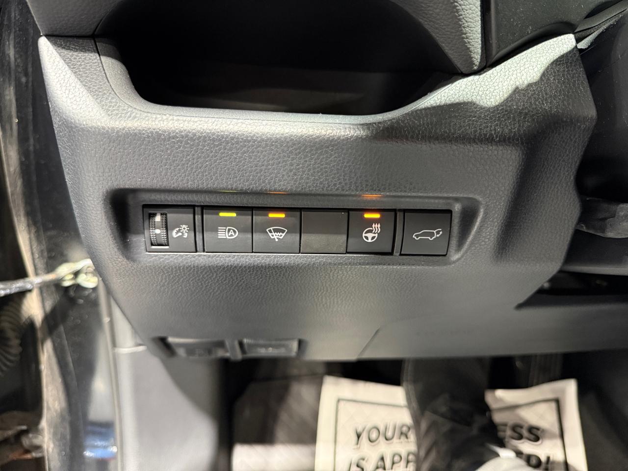 2020 Toyota RAV4 XLE AWD - Photo #16