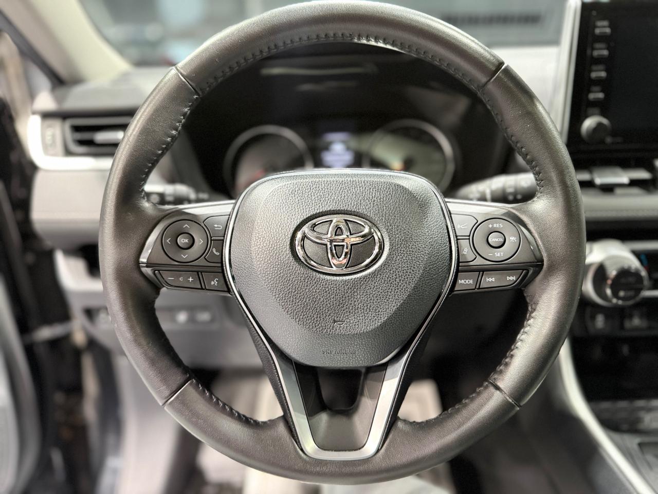 2020 Toyota RAV4 XLE AWD - Photo #15