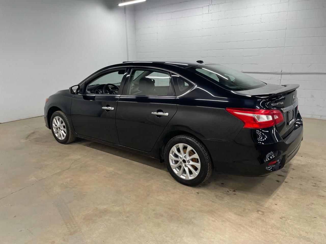2017 Nissan Sentra SV Photo4