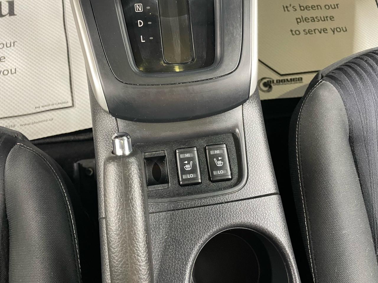 2017 Nissan Sentra SV Photo7