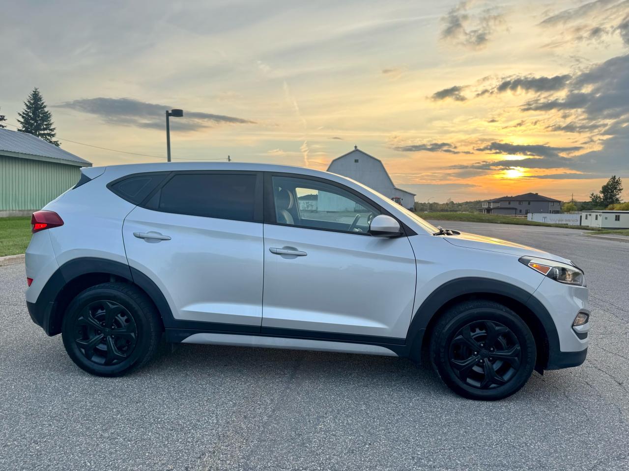 2017 Hyundai Tucson AWD 4dr 2.0L - Photo #7
