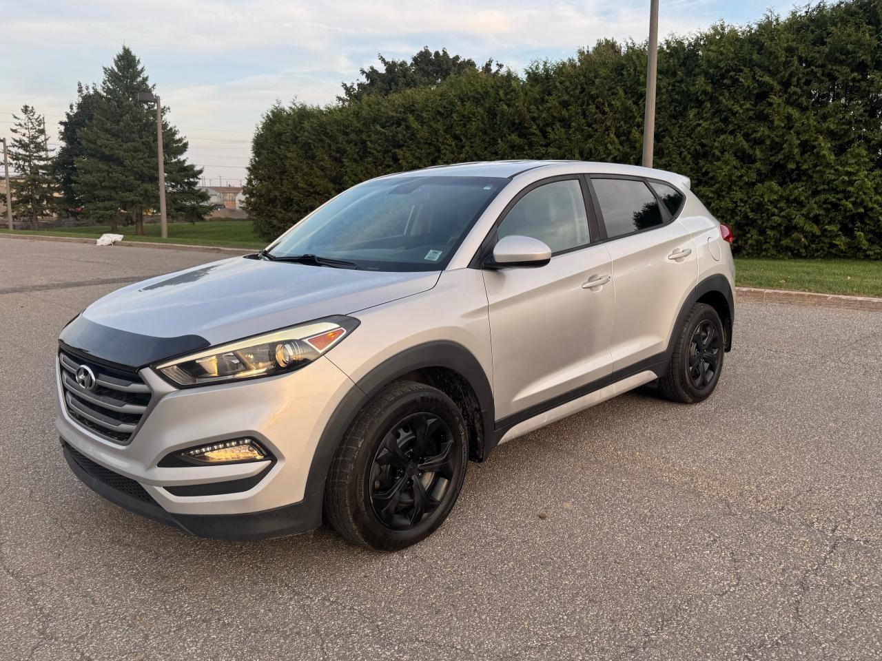 2017 Hyundai Tucson AWD 4dr 2.0L - Photo #8