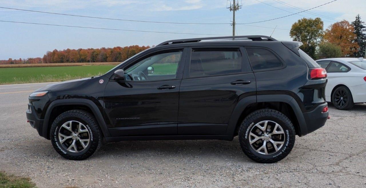 2014 Jeep Cherokee 4WD 4dr Trailhawk - Photo #2