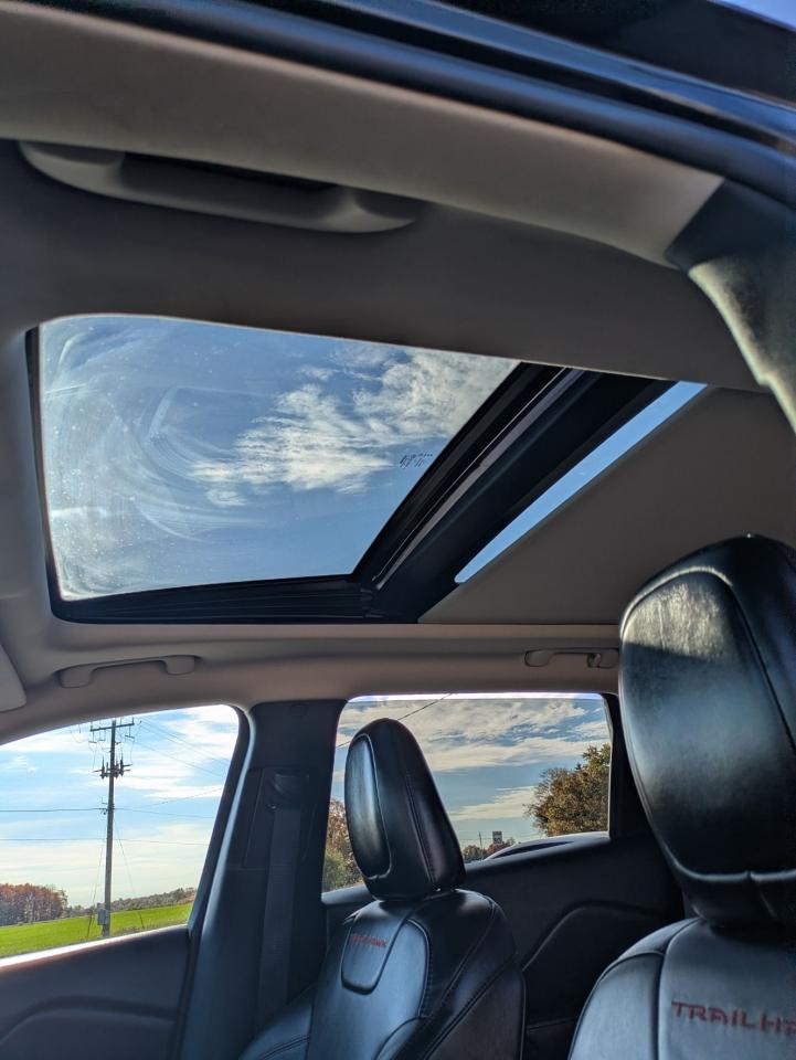 2014 Jeep Cherokee 4WD 4dr Trailhawk - Photo #16