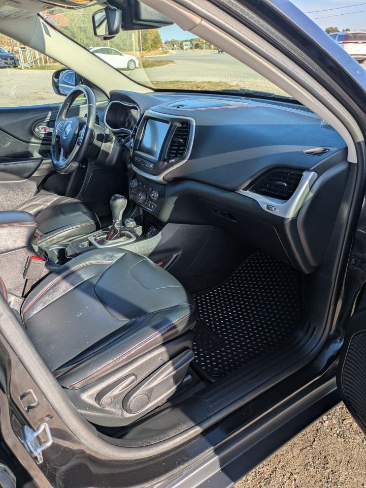 2014 Jeep Cherokee 4WD 4dr Trailhawk - Photo #23