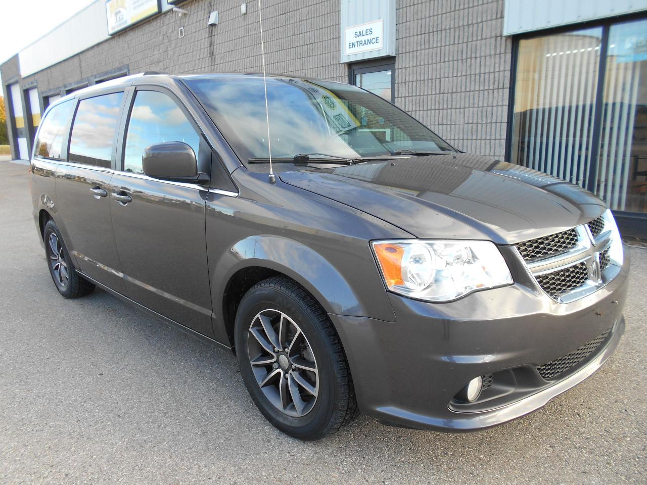 2020 Dodge Grand Caravan PREMIUM PLUS Photo