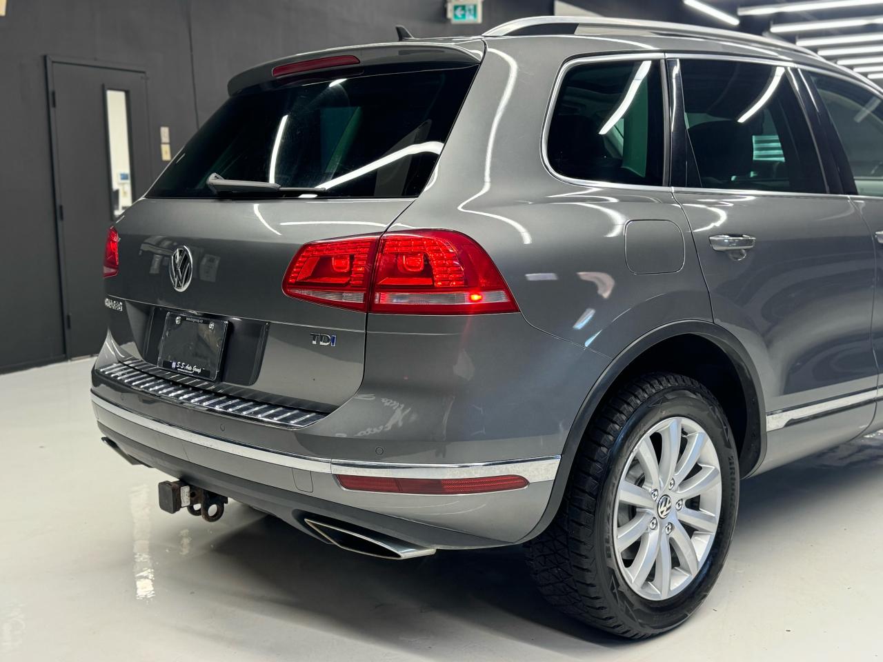 2016 Volkswagen Touareg TDI|HIGHLINE|NAV|360CAM|BSM|LKA|DYNAUDIO|1OWNER| - Photo #33