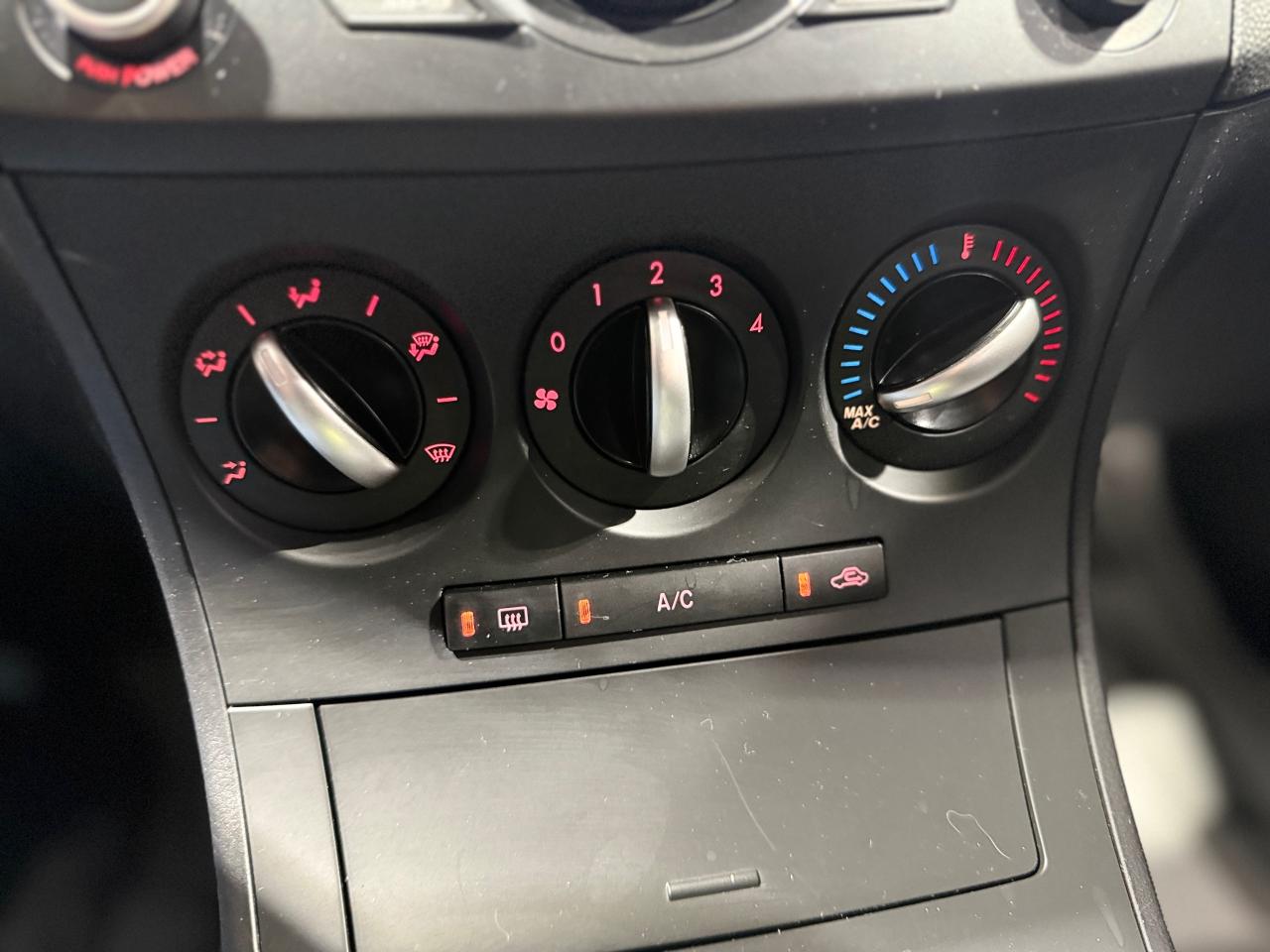 2013 Mazda MAZDA3 4dr HB Sport Auto GX - Photo #16