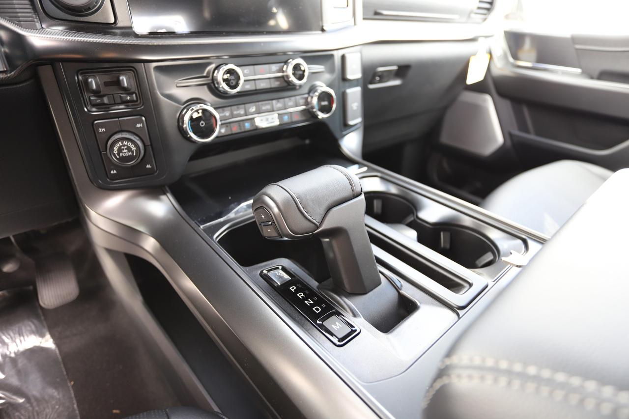 2025 Ford F-150 Lariat 4WD SuperCrew 5.5' Box Photo5