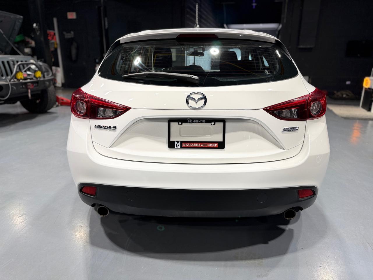 2014 Mazda MAZDA3 GS-SKY - Photo #6