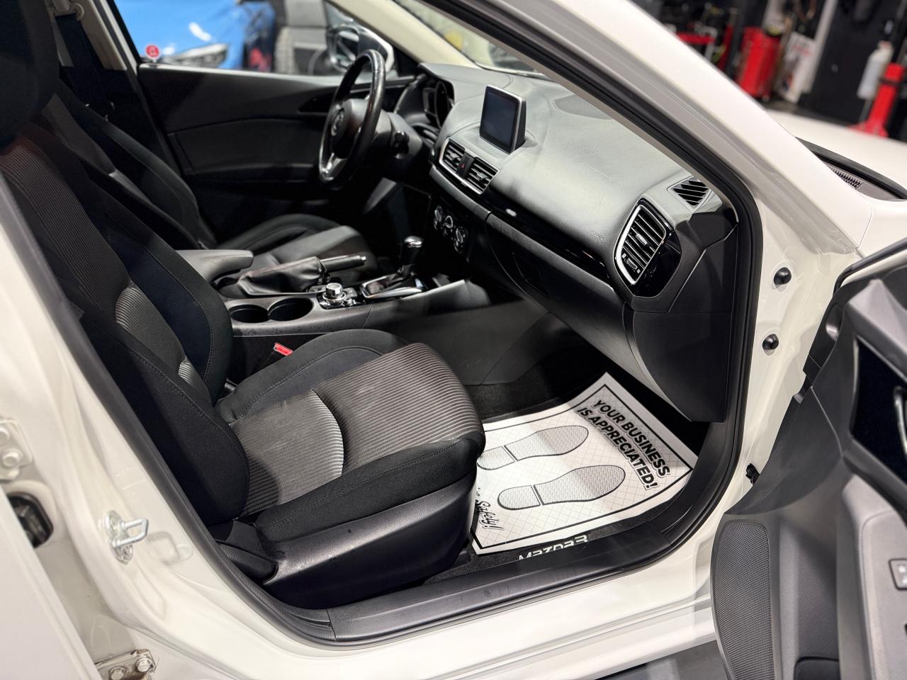 2014 Mazda MAZDA3 GS-SKY - Photo #10