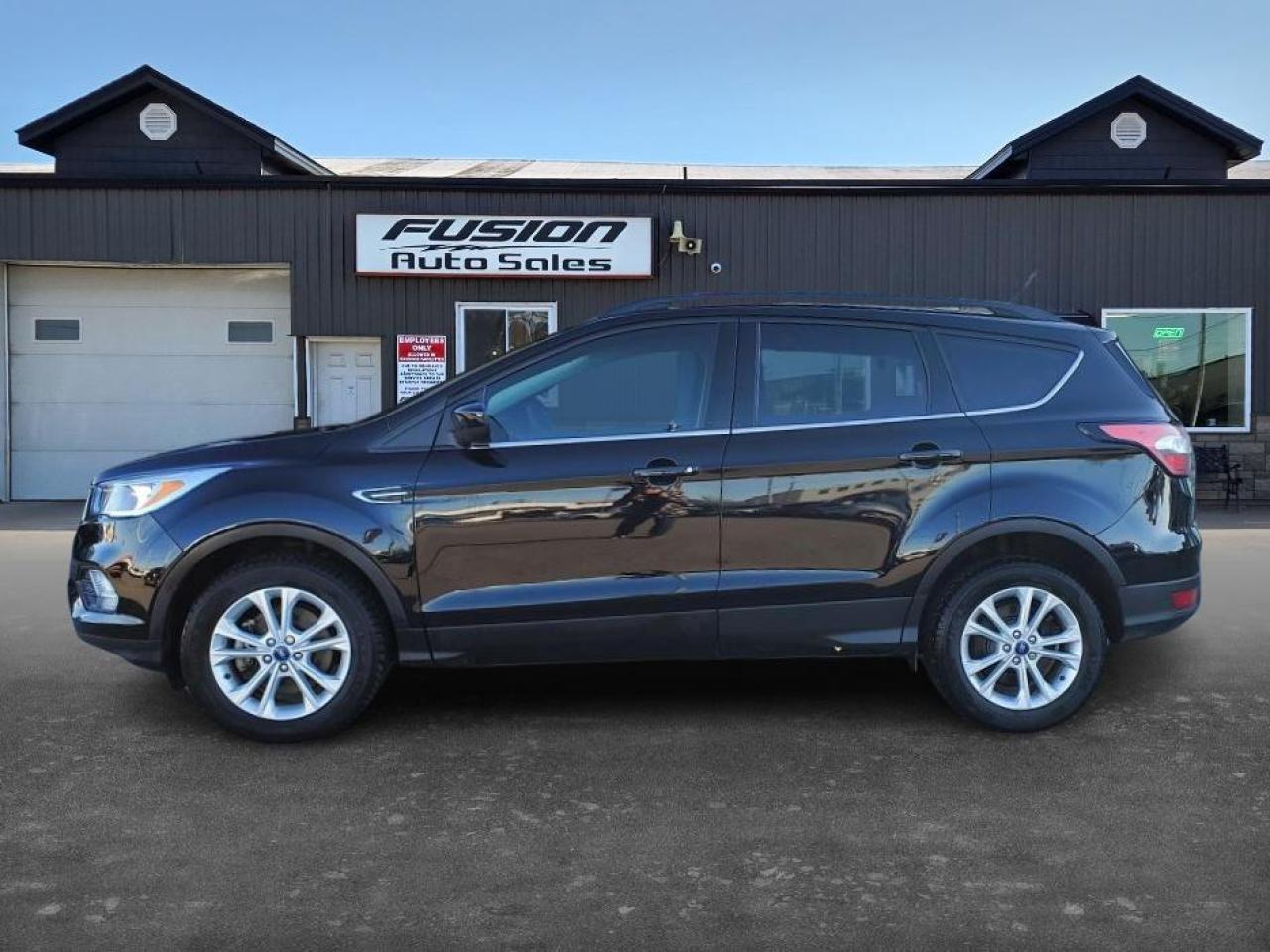 2018 Ford Escape SE 4WD-"NO TAX SALE-MAX $2000-LTD TIME ONLY" - Photo #2