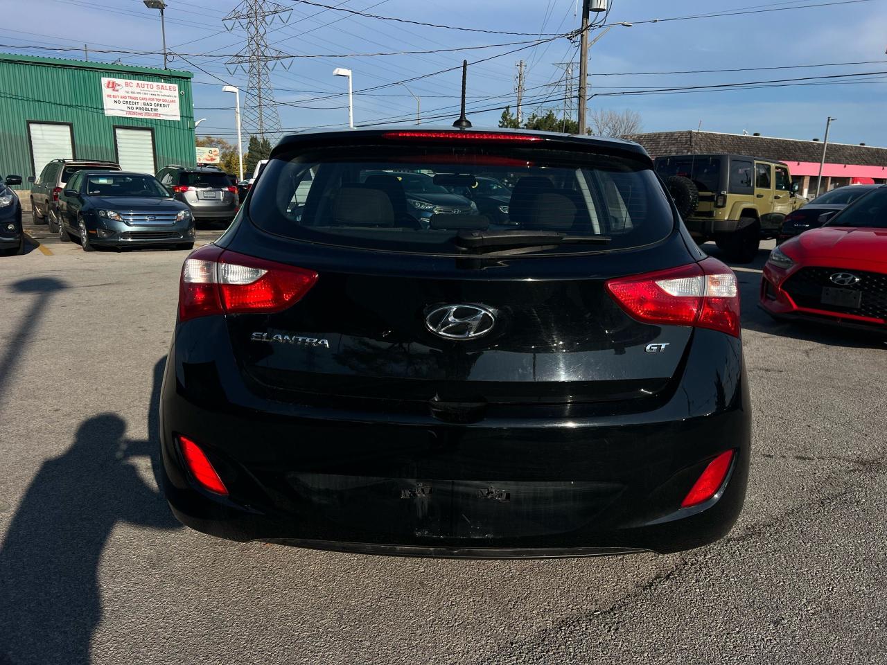 2013 Hyundai Elantra GT GLS - Photo #5