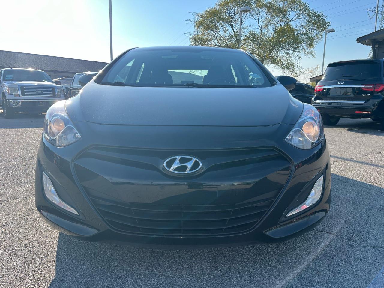 2013 Hyundai Elantra GT GLS - Photo #2