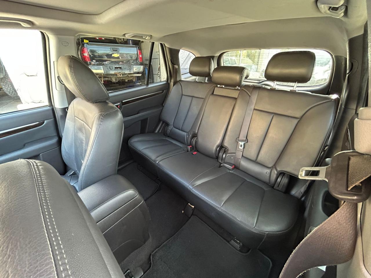 2012 Hyundai Santa Fe AWD 4dr V6 Auto Limited - Photo #9