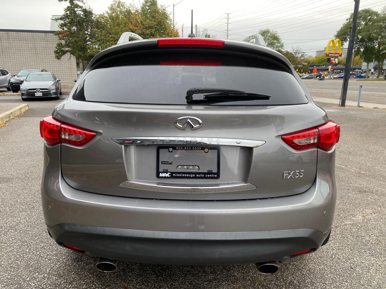 2010 Infiniti FX35 Premium Photo3