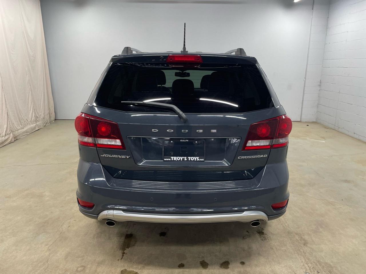 2017 Dodge Journey Crossroad Photo25