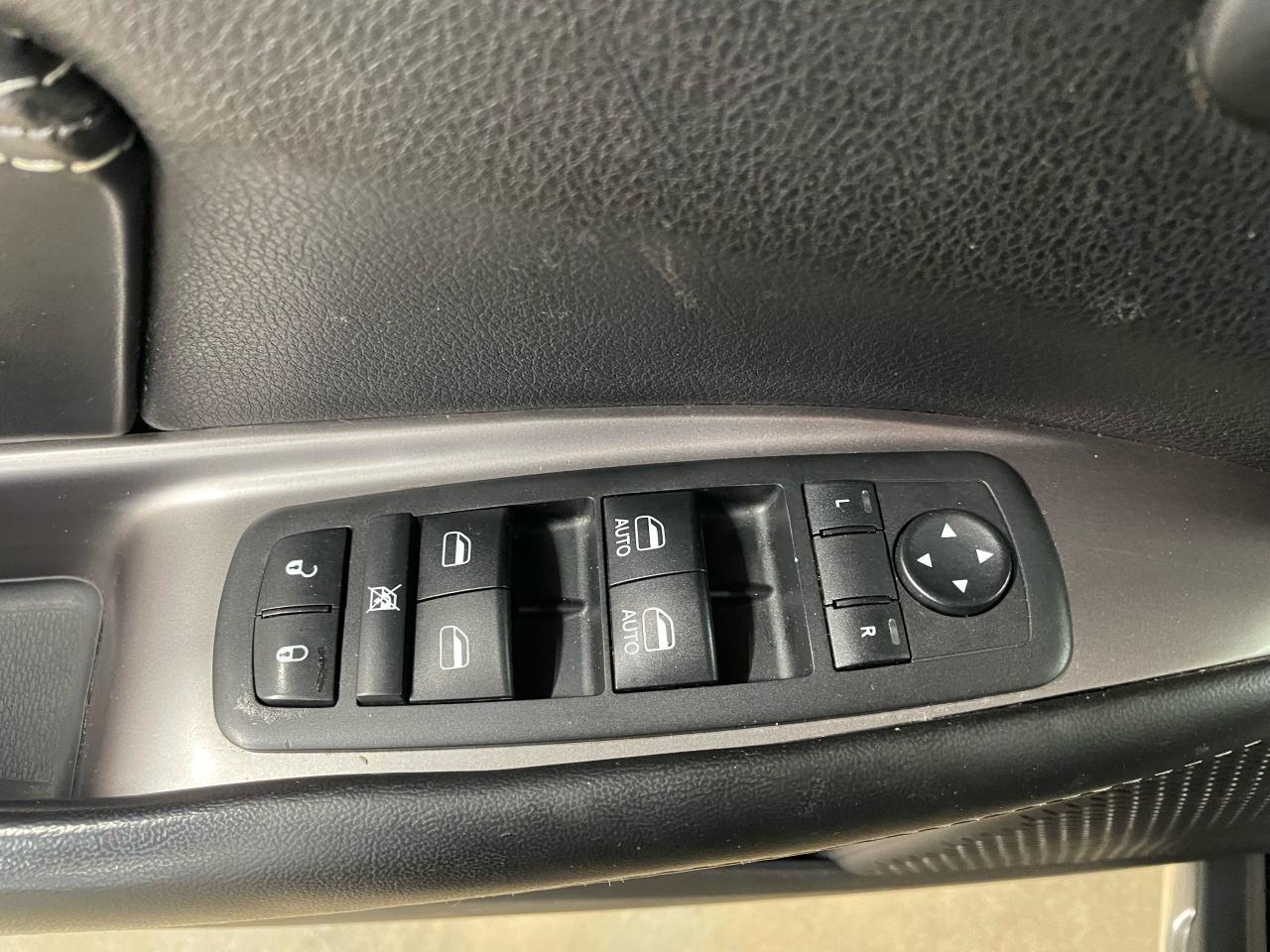 2017 Dodge Journey Crossroad Photo32