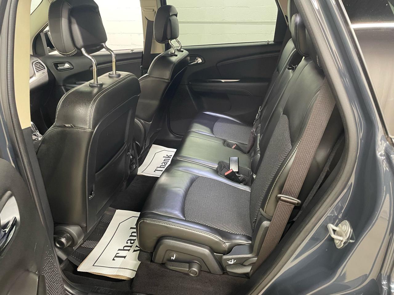 2017 Dodge Journey Crossroad | CLEAN CARFAX | LEATHER | DUAL CLIMATE Photo