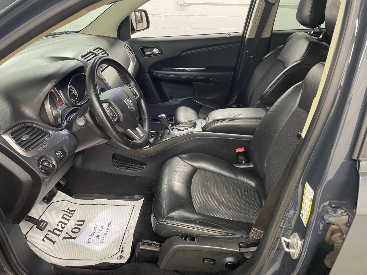 2017 Dodge Journey Crossroad Photo28