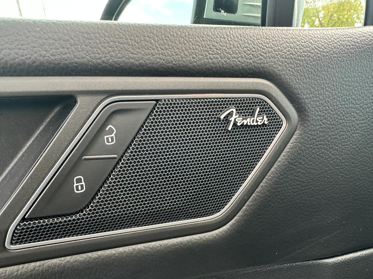 2020 Volkswagen Tiguan Highline-AWD HTD LTHR PanoRoof CarPlay Parking-Cam Photo