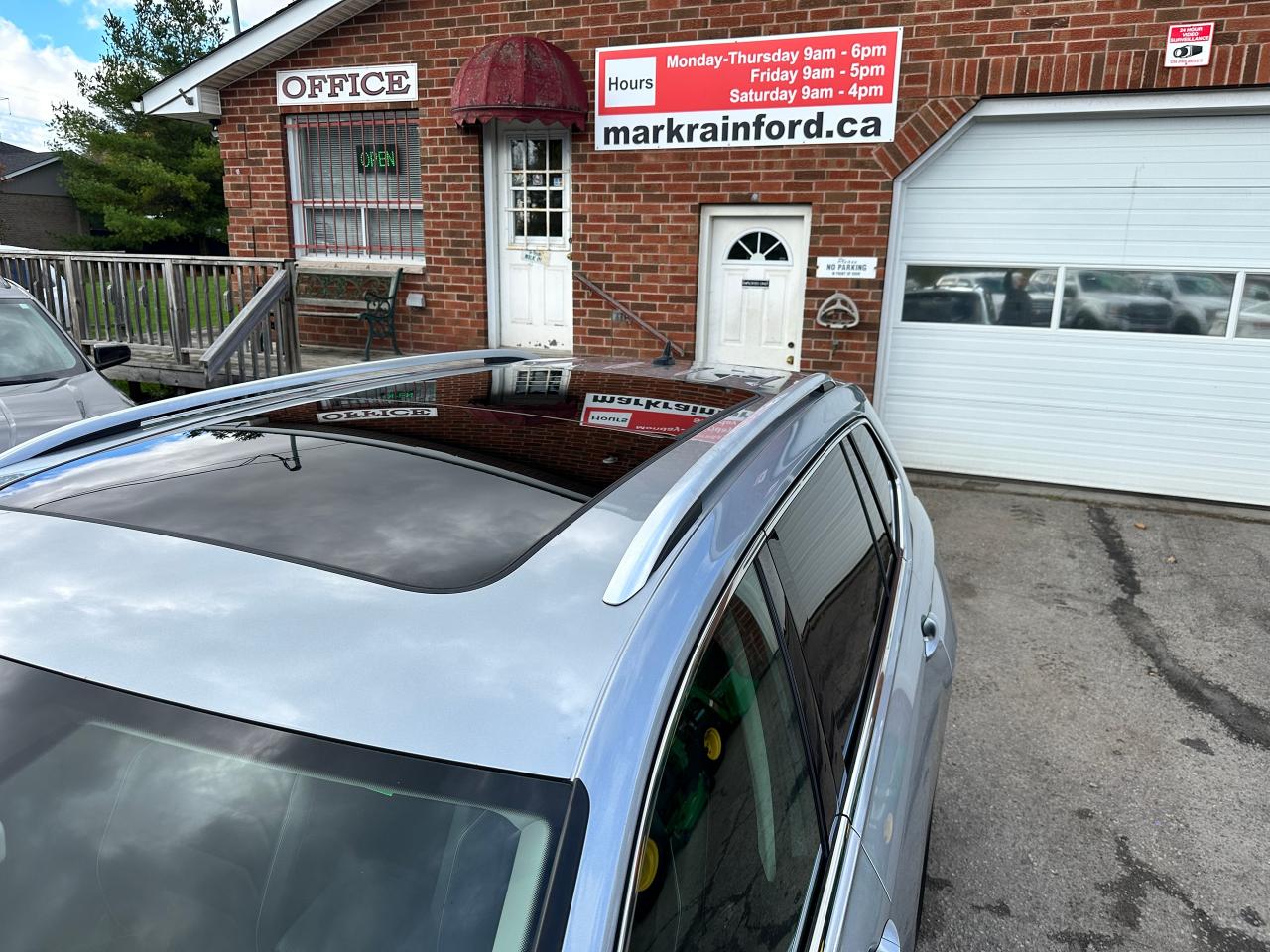 2020 Volkswagen Tiguan Highline-AWD HTD LTHR PanoRoof CarPlay Parking-Cam Photo