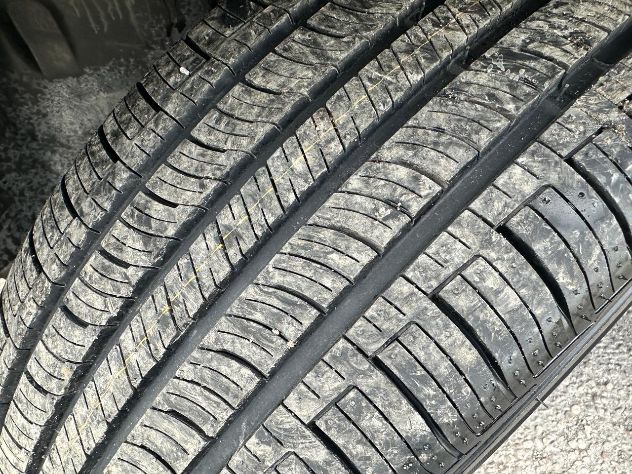 2020 Volkswagen Tiguan Highline-AWD HTD LTHR PanoRoof CarPlay Parking-Cam Photo