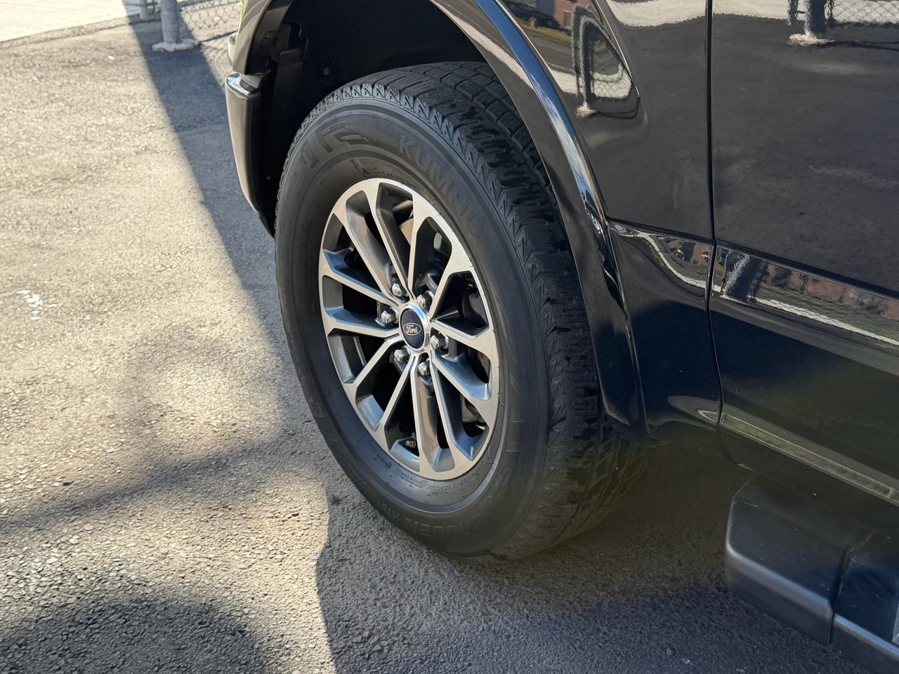 2020 Ford F-150 Lariat - Photo #20