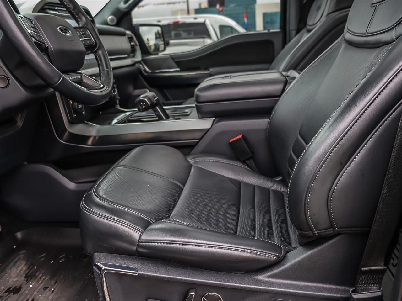 2022 Ford F-150 Platinum Photo