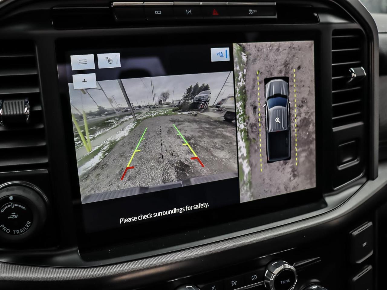 2022 Ford F-150 Platinum Photo