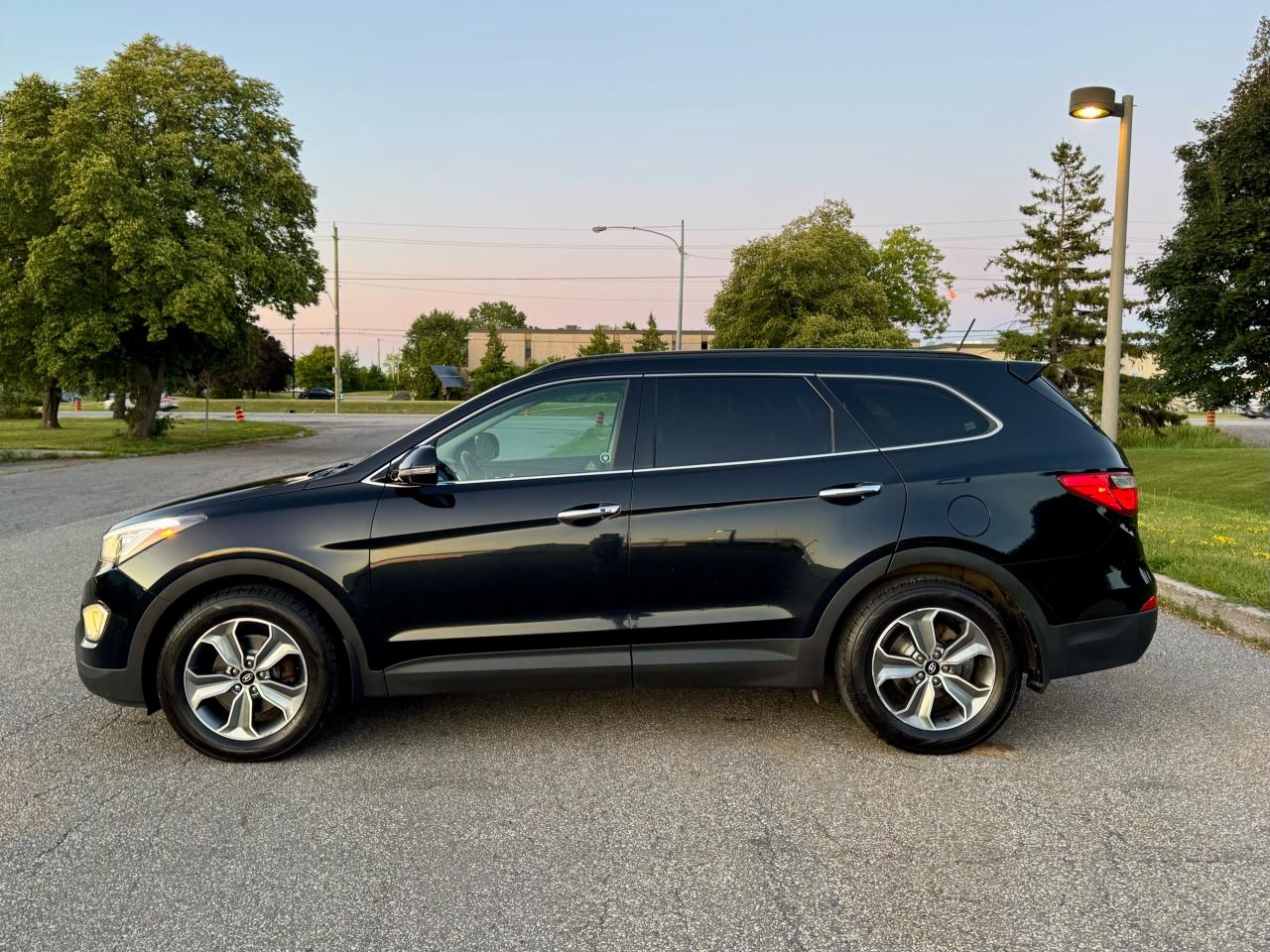 2016 Hyundai Santa Fe XL Luxury - Photo #10