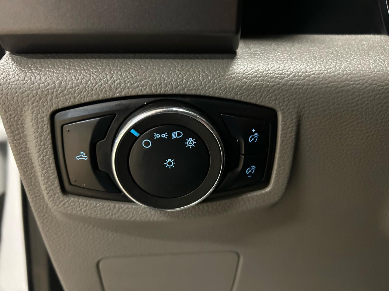 2020 Ford SUPER DUTY F-350 SRW XLT - Photo #15