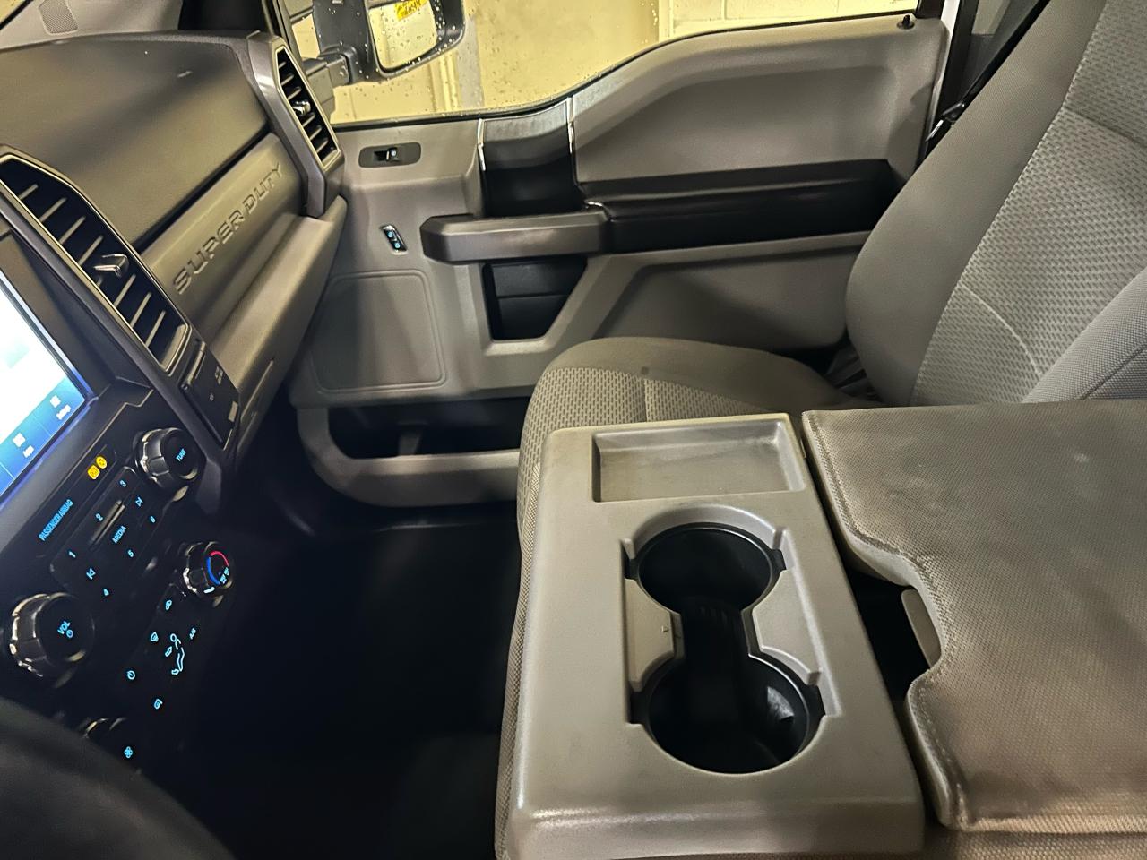 2020 Ford SUPER DUTY F-350 SRW XLT - Photo #14