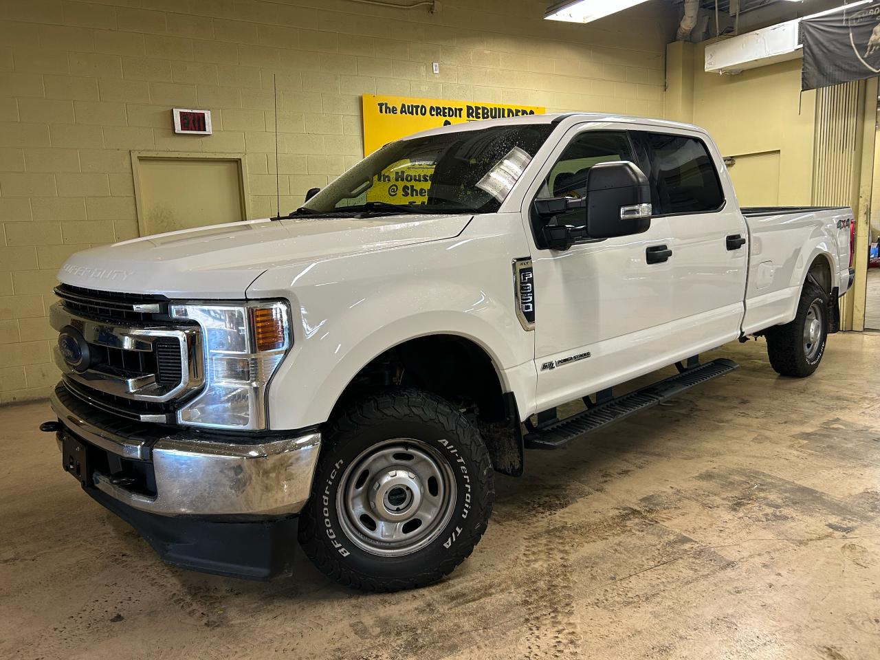 2020 Ford SUPER DUTY F-350 SRW XLT - Photo #2