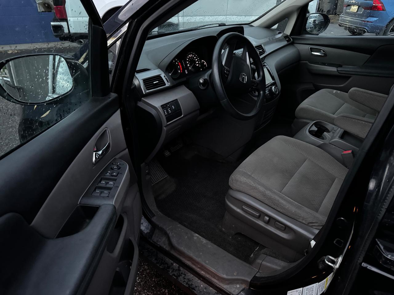 2015 Honda Odyssey EX - Photo #11