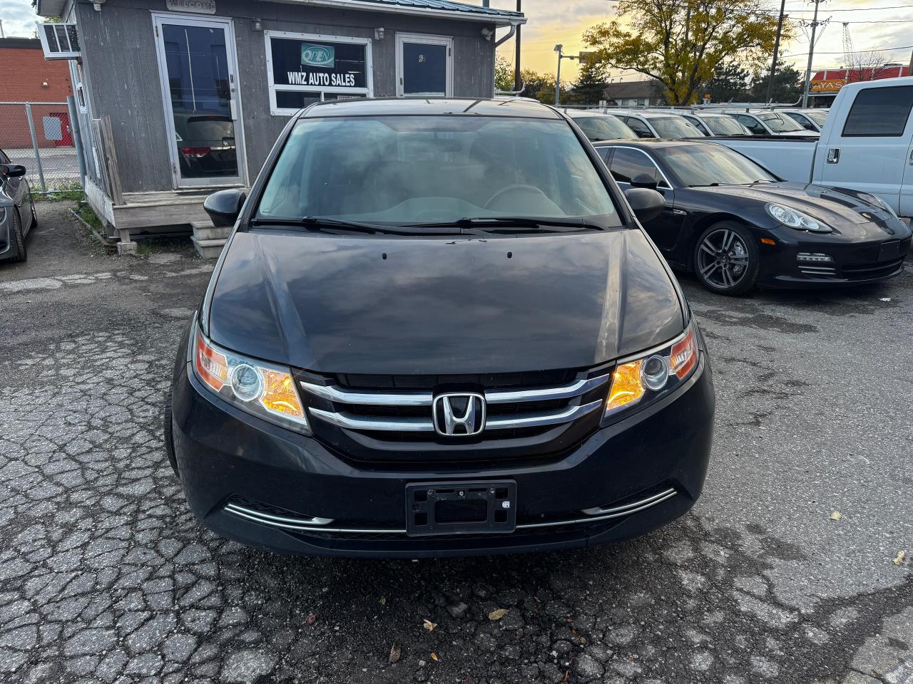 2015 Honda Odyssey EX - Photo #2